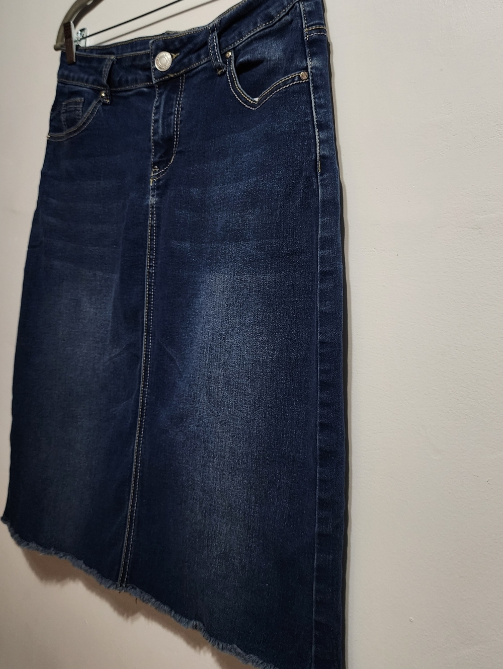 Be Girl Denim Blue Modest Midi Skirt Womens Size Small Be-Girl Dark Wash Raw Hem - Picture 4 of 6